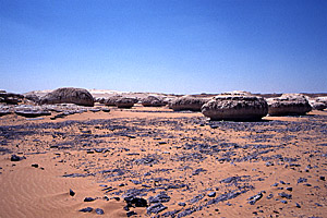Rock Garden, White Desert, 6th Oct, Egypt - Click to Zoom